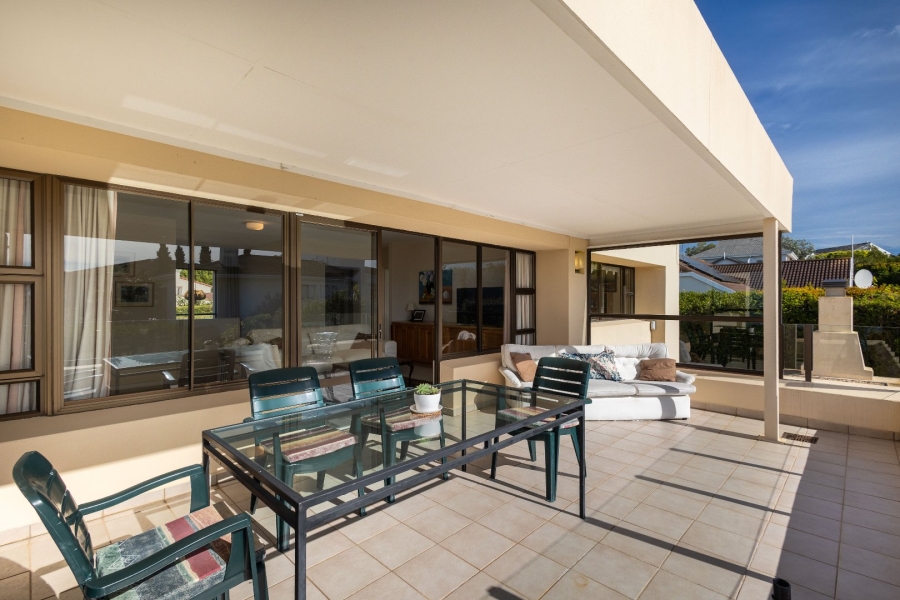 4 Bedroom Property for Sale in Bowtie Western Cape